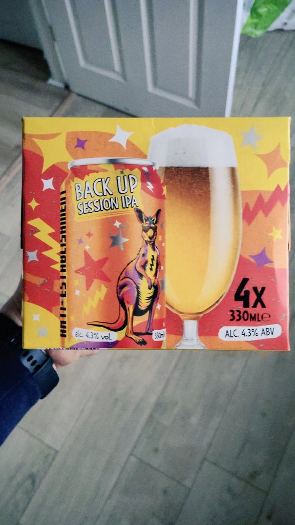 AndyRobCurrie's tweet photo. Another fantastic IPA beverage that goes down the hatch like neck oil 👀...... I've no idea how @AldiUK keeps coming up with these, fantastic stuff 👏🏻 https://t.co/JOsaGxswB0