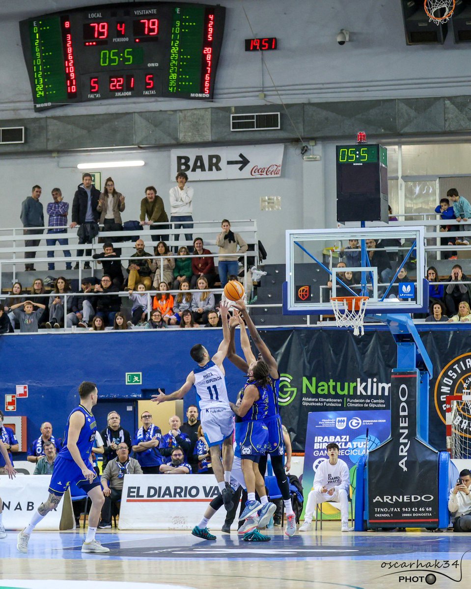 Oscar Araujo tweet media