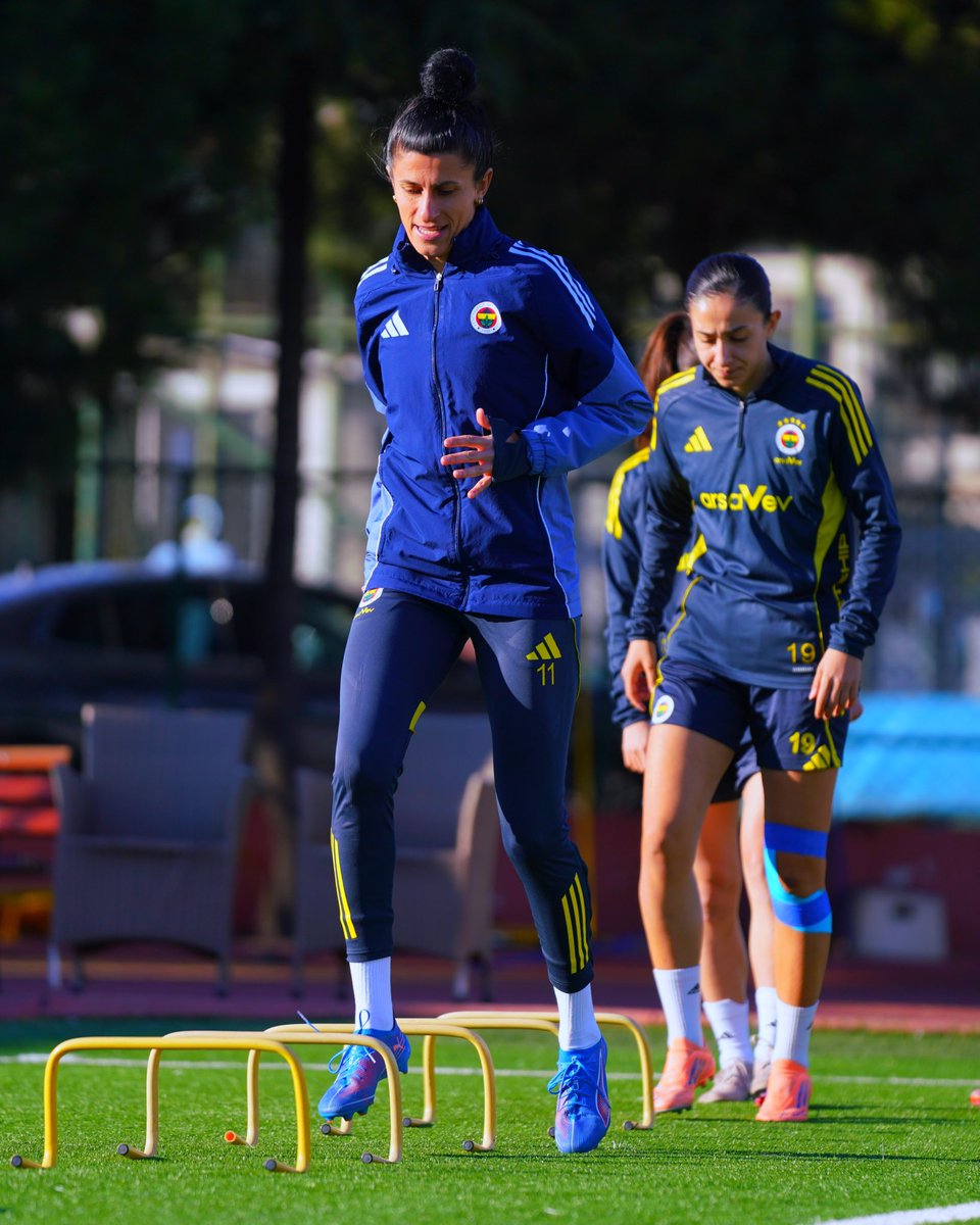 kadinfutbolfb's tweet photo. 1207 Antalyaspor maçı hazırlıklarımız başladı. 💪

#FBvANT https://t.co/Bpq5kiVyoU