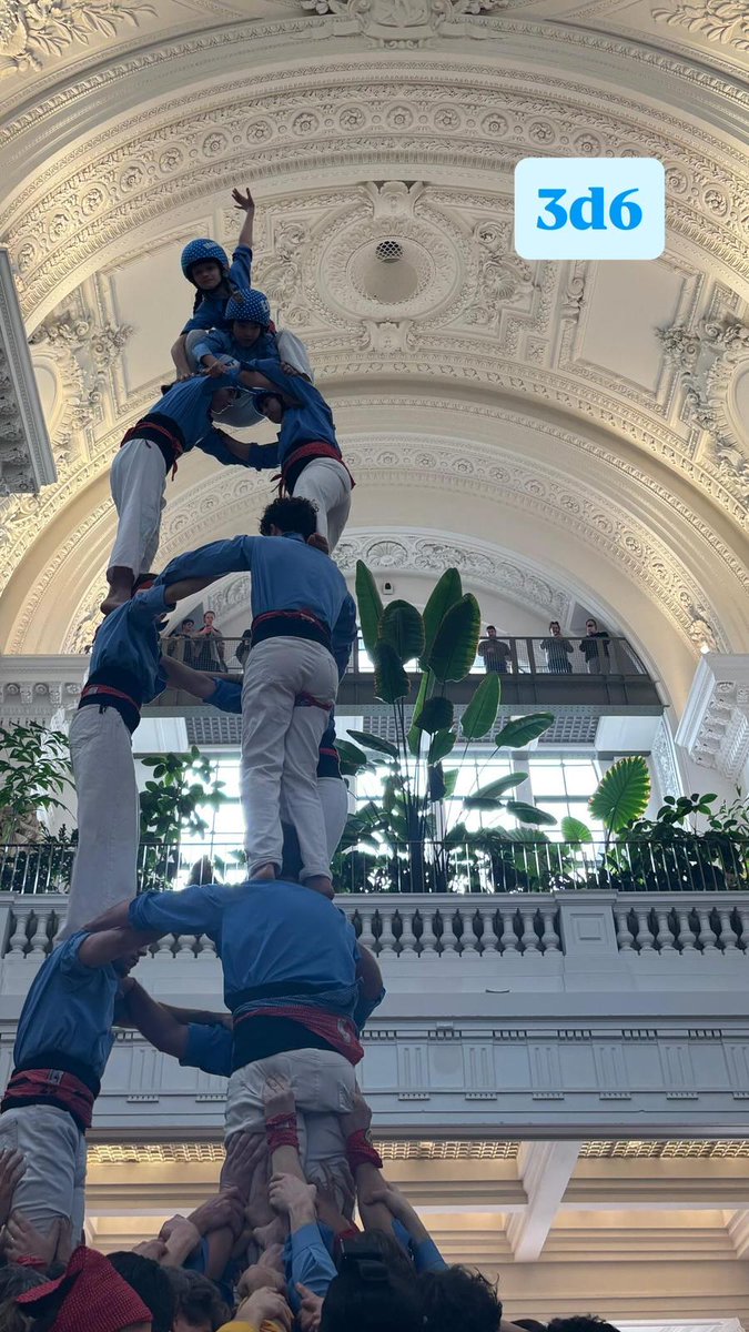 Castellers de Paris tweet media