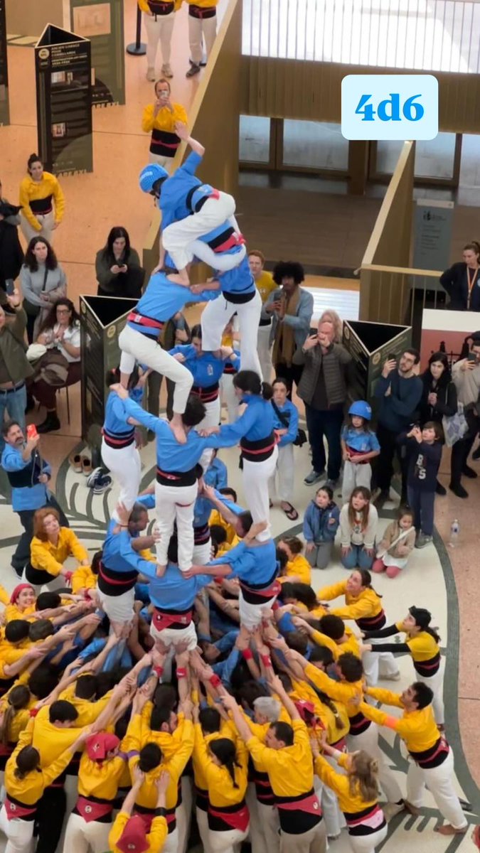 Castellers de Paris tweet media