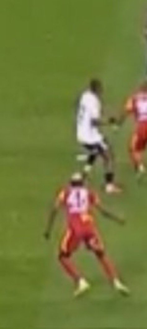 Oyuncunun numarasını neden sildiniz ? 
Pozisyona bir daha bakın 👀