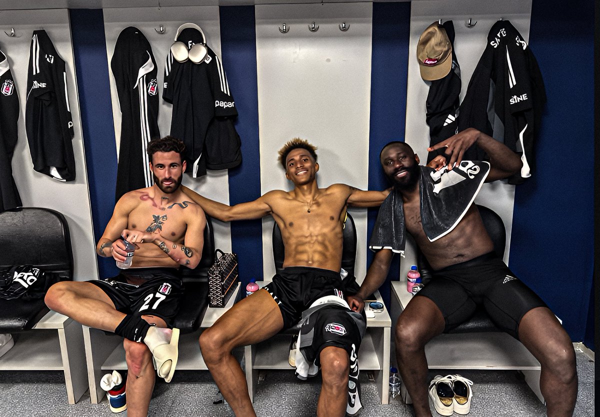 canisprivate27's tweet photo. olsalardı bi şekilde çözerlerdi maçı #BJKvGS https://t.co/eUa6wrnwGn