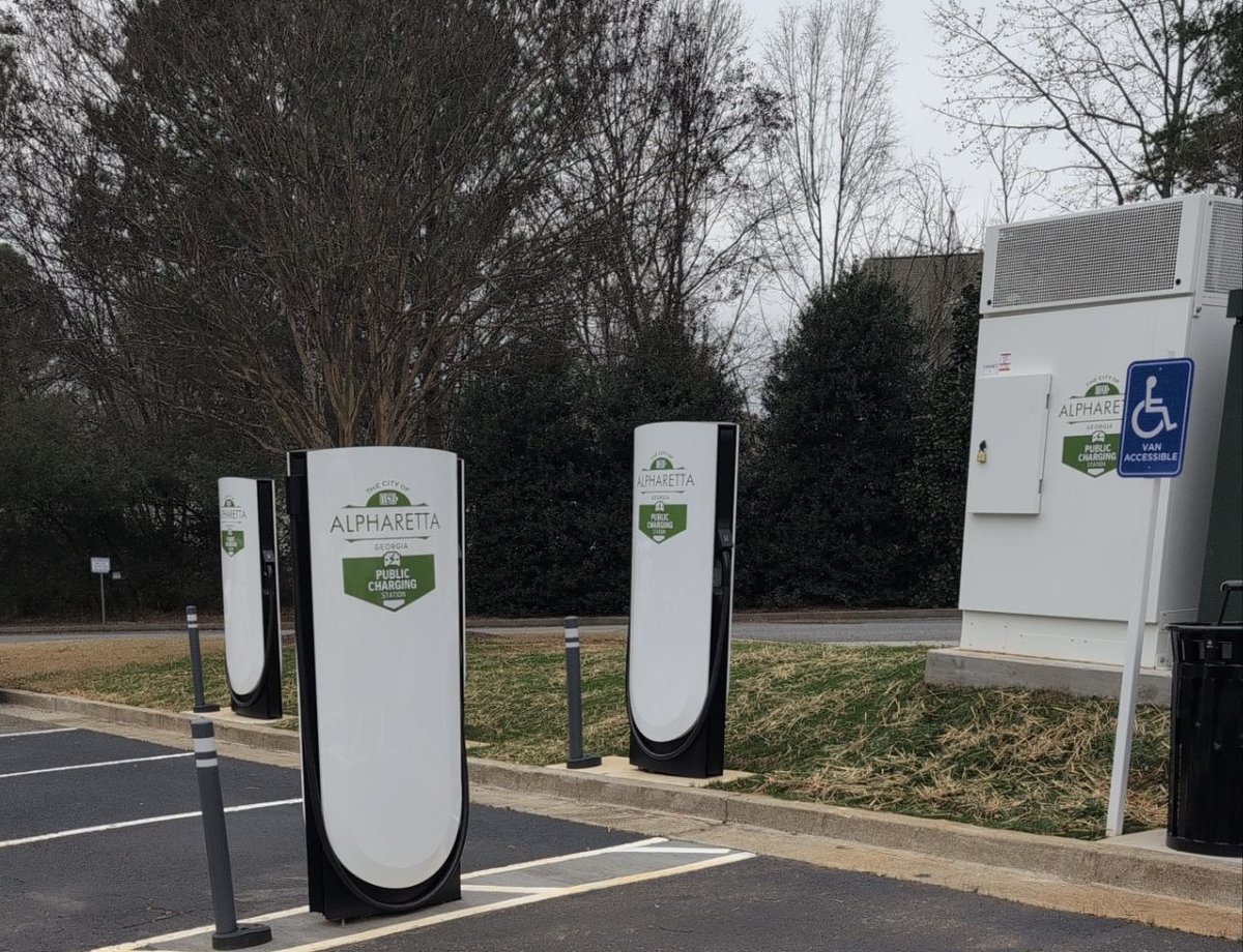 New City of Alpharetta Supercharger: Alpharetta, GA - Old Milton Parkway (4 stalls) 
tesla.com/findus?locatio…

Learn more about Supercharger for Business: tesla.com/supercharger-f…