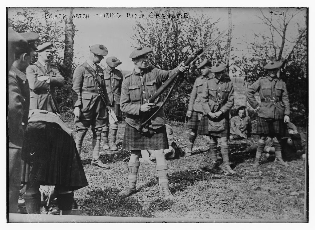 Mrooshoo tweet media