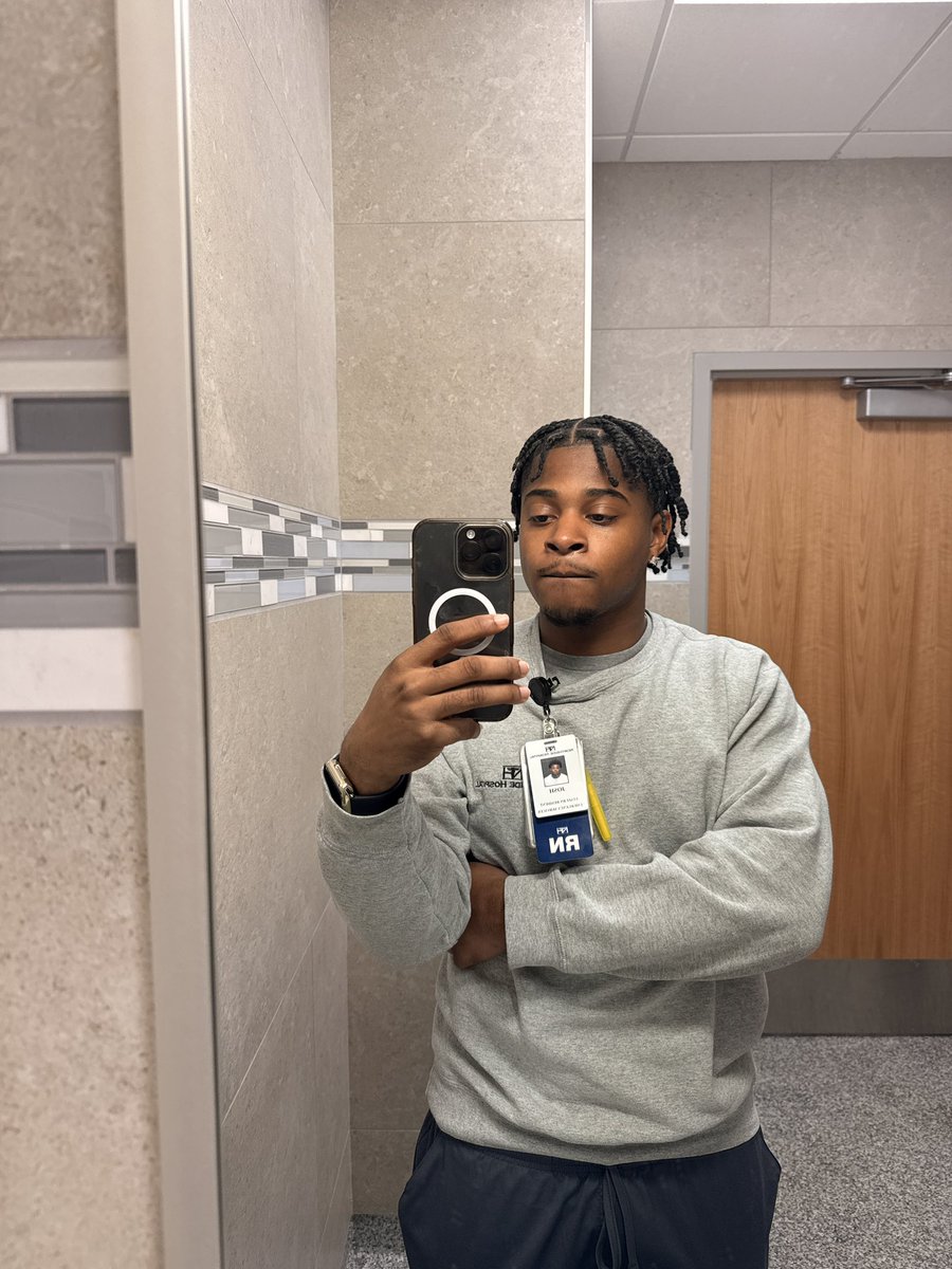 1 year as a nurse poppin shi 🦅