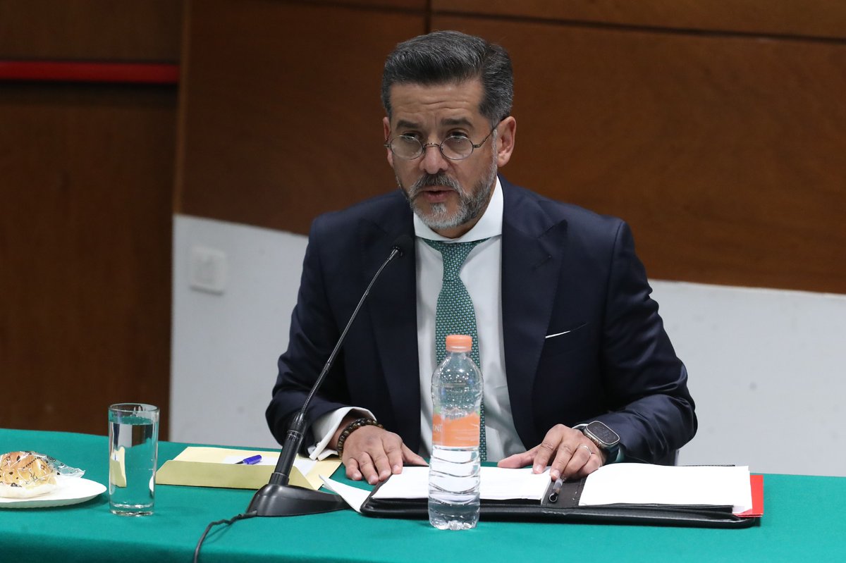 JuanJSerranoM's tweet photo. Un momento clave en el proceso de cambio en la Auditoría Superior de la Federación: la comparecencia ante las y los diputados de la Comisión de Vigilancia de la Auditoría Superior de la Federación de la Cámara de Diputados.

Un espacio para presentar una visión clara: impulsar la reestructura que la ASF necesita, con mayor rigor, coordinación y resultados.

Porque el objetivo es uno solo: que el dinero público sí llegue al pueblo.

#ASF #AuditoríaSuperiorDeLaFederación #fiscalización #rendicióndecuentas #serviciopúblico #transparencia