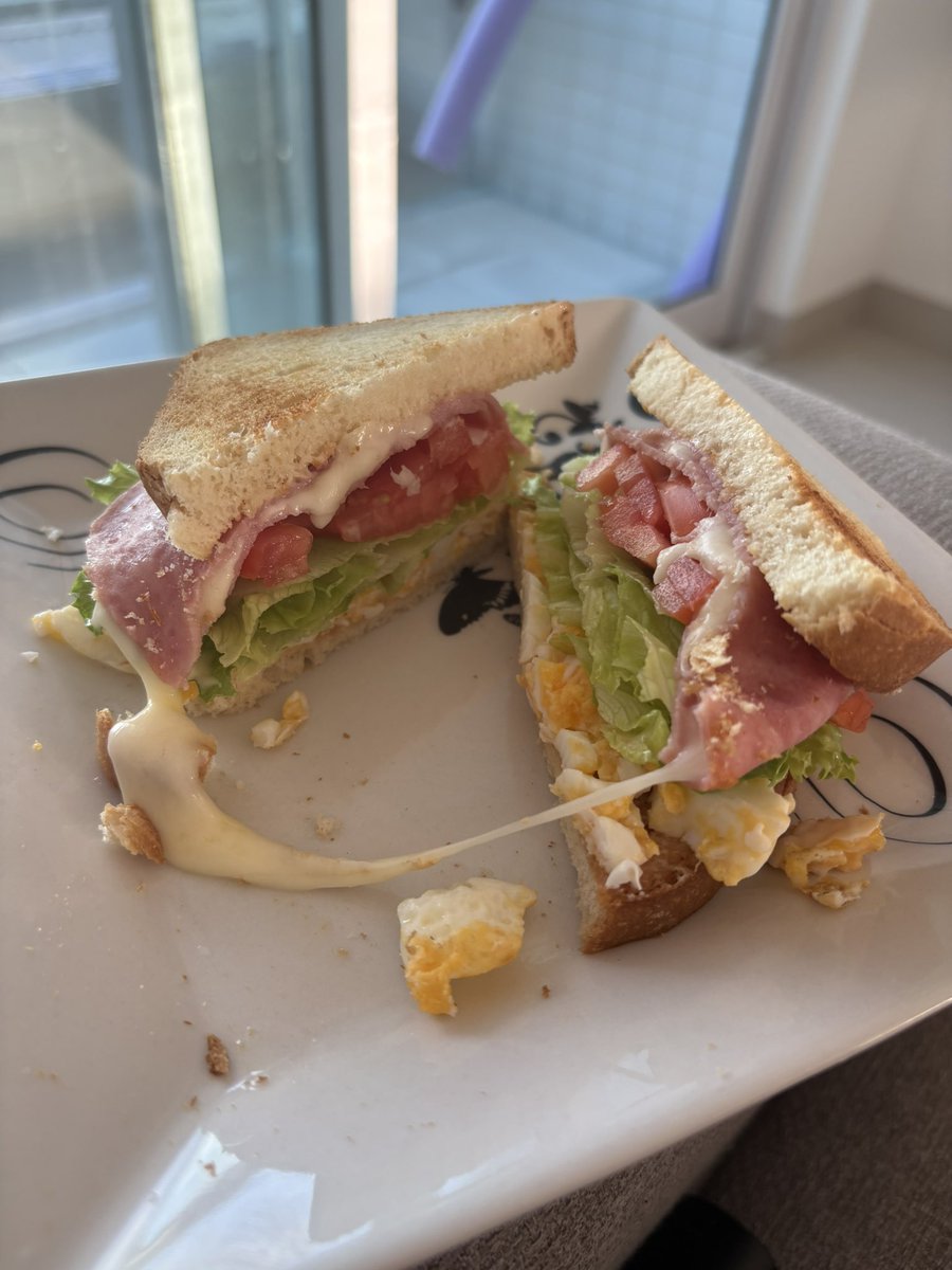 lelê 📖 tweet media