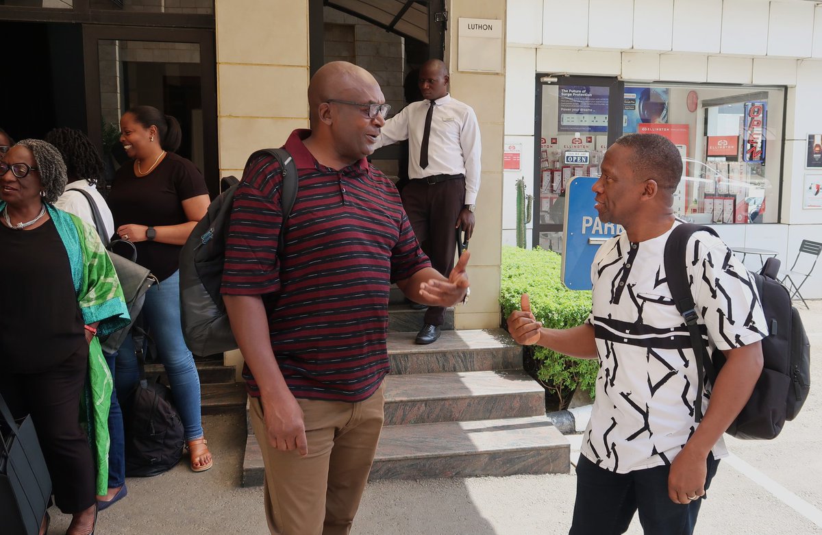 British Peace Support Team (Africa) tweet media