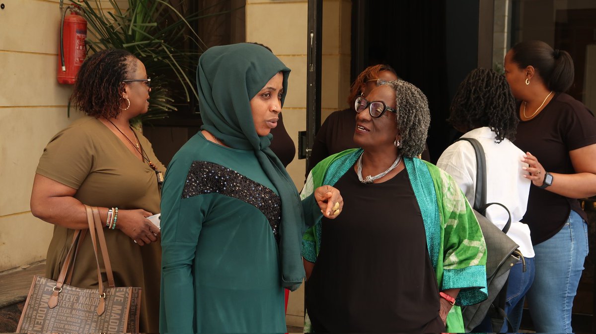 British Peace Support Team (Africa) tweet media