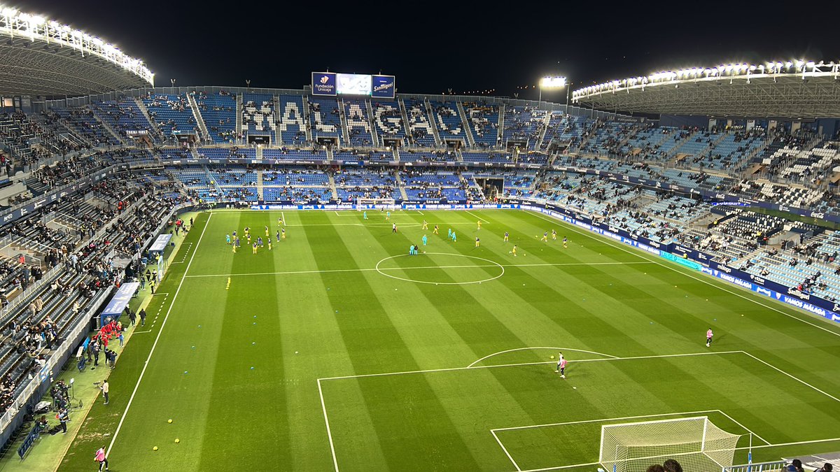 Esto no era Getafe ? Me he equivocado por el color azul macho