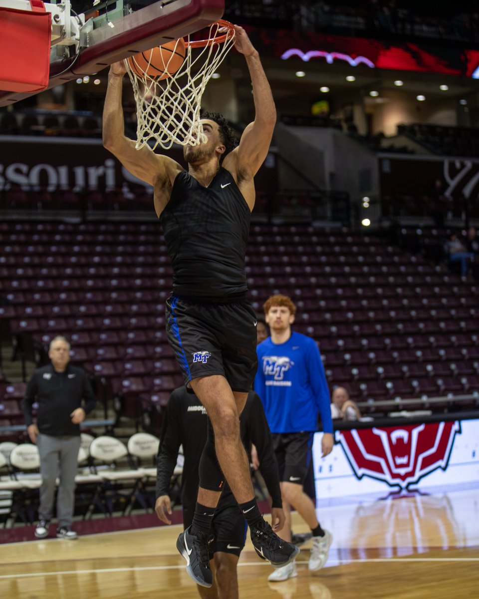 tennessee basketball pregame dunk