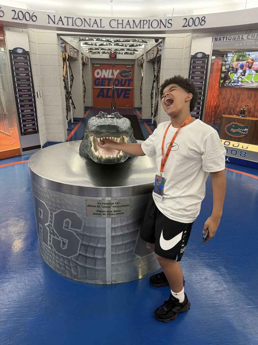 Nathan Holston tweet media