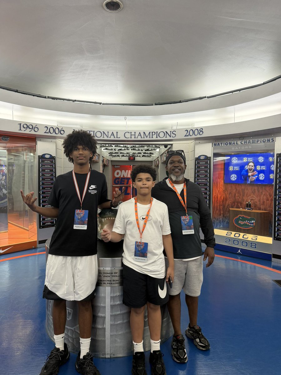 Nathan Holston tweet media