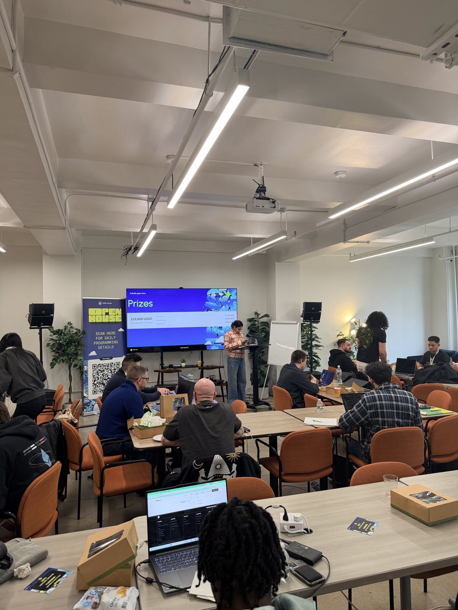 Derek Lee tweet media