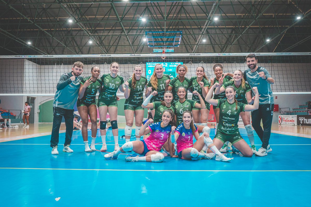 Club Voleibol Esquimo🏐💚 tweet media