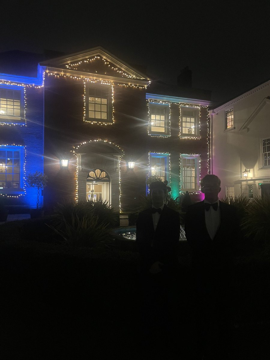 IHS MUN-MAC tweet media