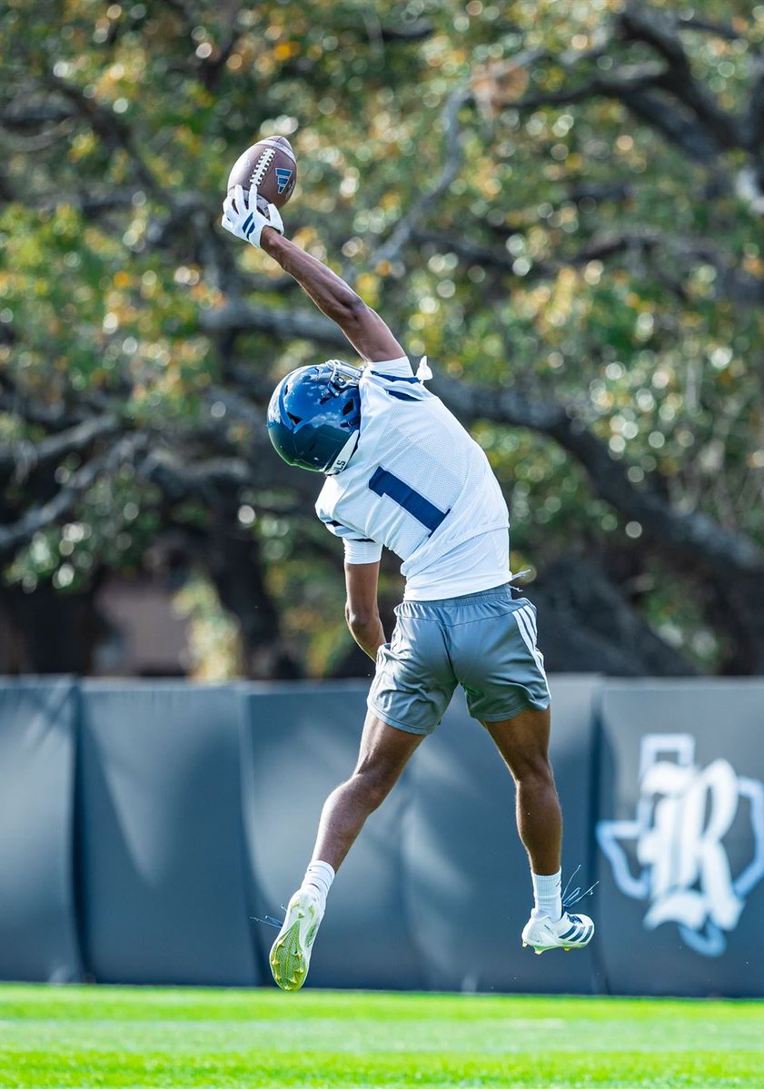 Zach Cody tweet media