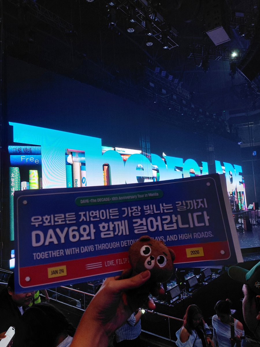 Nthlpz_98's tweet photo. My joy and pride @day6official ♡ https://t.co/sLLkYbikCq