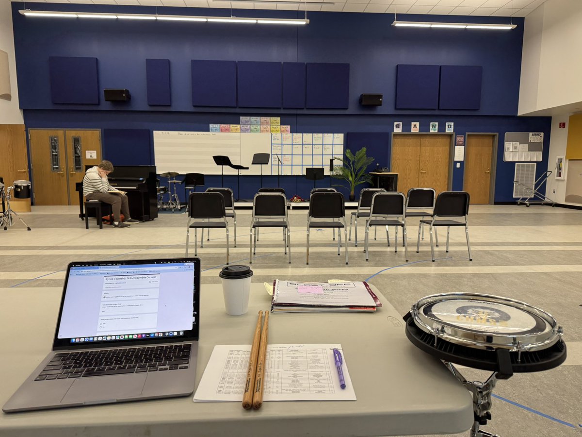 mrmorong's tweet photo. Judging some solid percussion solos &amp; ensembles today @LTHS_D204! 🥁 #WeAreLT https://t.co/FlPGCqoiuq