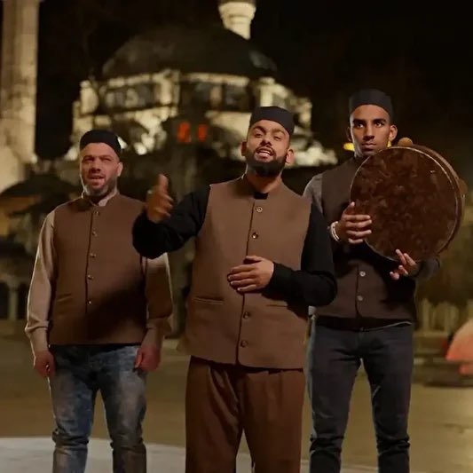 'Kabe'de Hacılar Hu Der Allah' ilahisiyle gündemde olan Celal Karatüre, Ramazan’da davet edildiği yardım amaçlı iftar programı için 300 bin TL istedi. 

Karatüre’nin tanıtım amaçlı programlardan ise 500 bin TL talep ettiği öğrenildi.