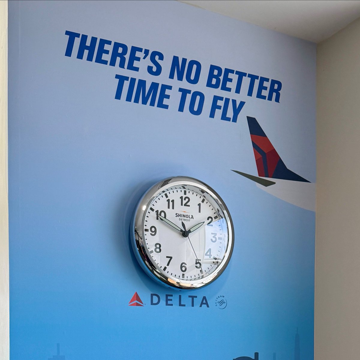 Worcester Airport tweet media