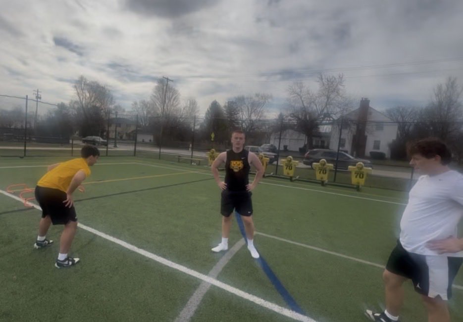 Coach Velasquez tweet media