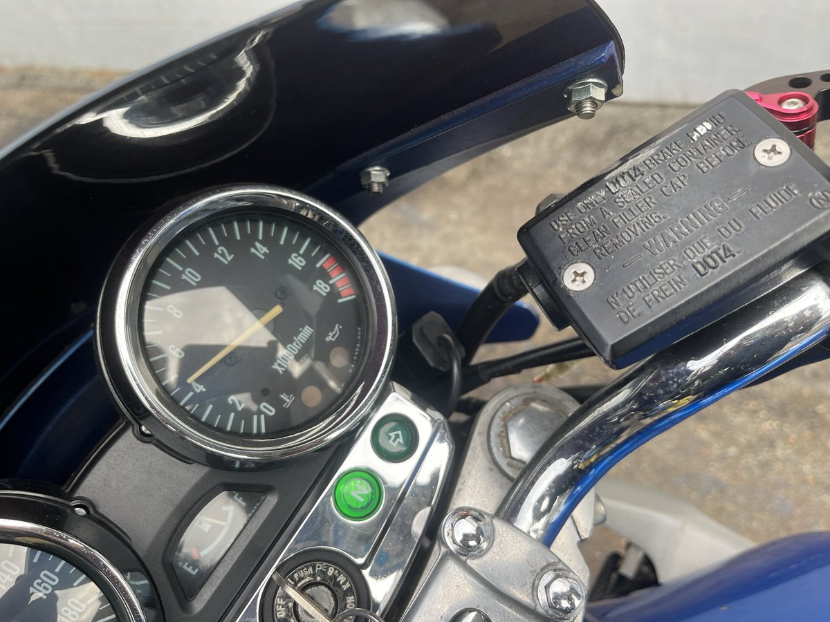 Natsuna184's tweet photo. 昨年は推し活ばかりしててバイクに乗ってなかったので、いざバイクに乗ろうとしたらエンジンかからなくなってた💦
いろいろ部品取り寄せて、自分で交換修理して何とかエンジンかかりました🏍️🫢
2週間後はバイクイベント❗️
楽しみ♫
#balius2
#バイク初心者
#初心者ライダー https://t.co/16oKVOwhtp