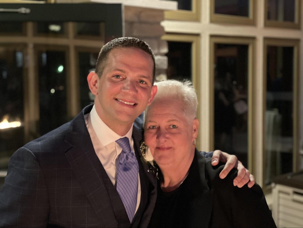 Mike Roberts tweet media