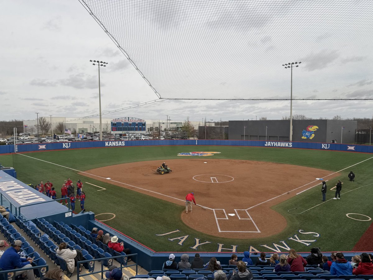 calebkalcich's tweet photo. Back at Arrocha Ballpark for the final game of the series between @KUSoftball and Utah State. Jayhawks took both games yesterday and are looking to finish off the sweep today. I will have the call for @KJHKsports. First pitch is scheduled for 2 p.m.
https://t.co/iHVnVVx8Fy https://t.co/yywuFjt0Gx
