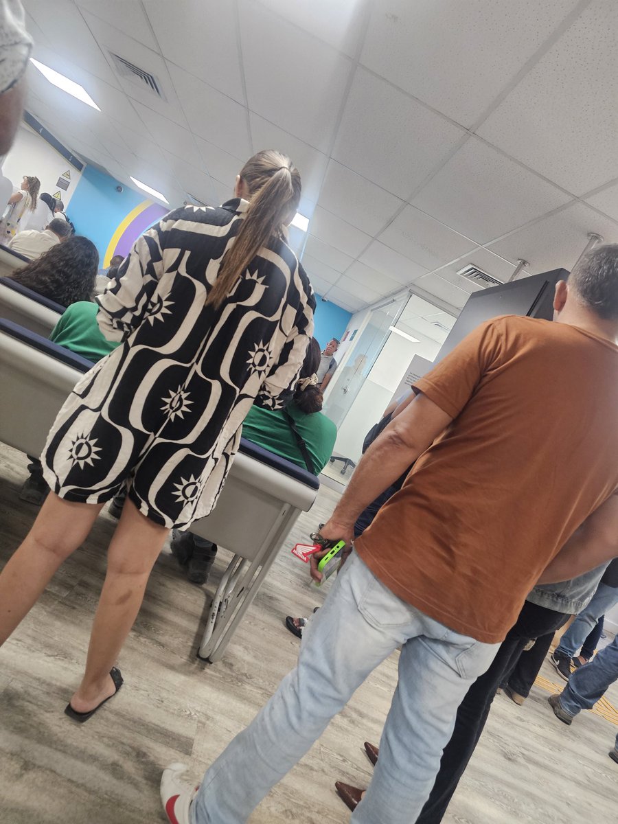 steyci_m's tweet photo. @Bancolombia Bancolombia cada día va mal en peor, es un fracaso completo su seguridad bancaria, y tampoco brinda soluciones reales. Me da coraje tener que pasar este momento incómodo, y que las respuestas brindanda por sus trabajadores en las transacciones sea espere el lunes. https://t.co/8SNd9EbrAc