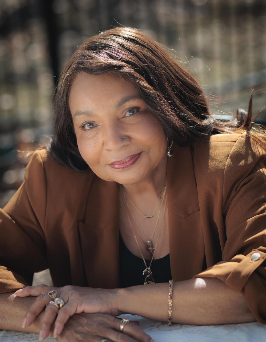 Mike Roberts tweet media