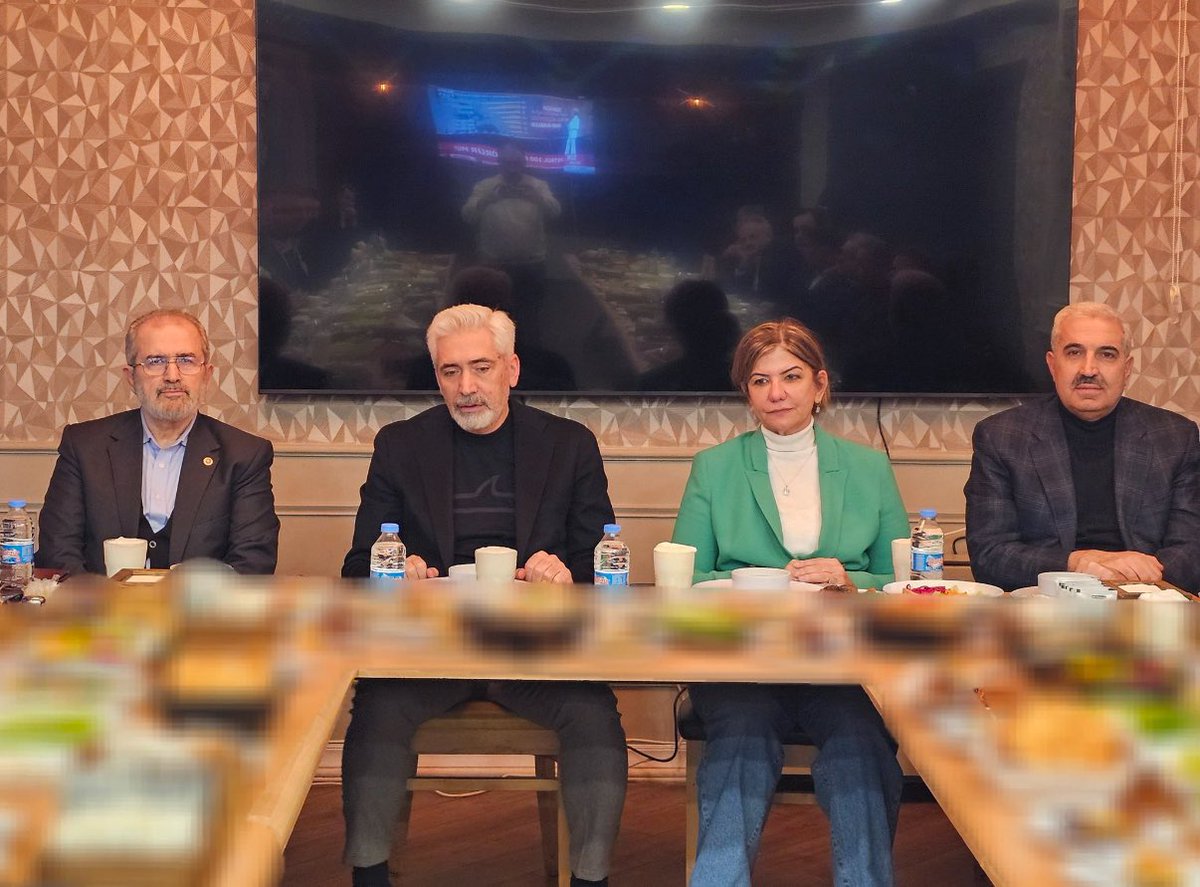 davutyildiz21's tweet photo. Milletvekillerimiz Galip Ensarioğlu, Suna Kepolu Ataman, Mehmet Sait Yaz, İl Başkanımız Ömer İler ve 17 İlçe Başkanlarımızla;

Bugün iftar sofrasının bereketini paylaştık.

Rabbim #Ramazan ayının sevinciyle sofralarımızı bereketlendirsin, oruçlarımızı kabul eylesin.🌙 https://t.co/R3BPFBN2en