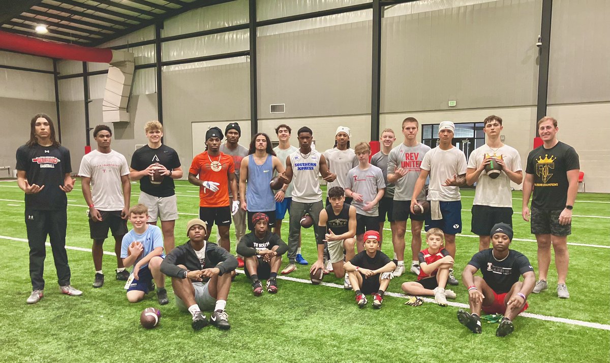 HallTechSports1's tweet photo. 👀”RC: Some at Elite 11…Some Still Here”
@raisingchamps_ 💫

As spring 🏈 nears….several QBs & WRs are competing nationally at events like major @Elite11 ….. ‘27 QBs @ShambleyJordan @TrentSeaborn while others are still putting in major work to prepare for spring ball…..great session today from the QBs & WRs getting 1% better….

Big s/o @JustinPegues1 for putting in work with the WRs….working towards his Pro Day….

How Spring 🏈 ready are you💫

RC Trainers💫:
Coach Galu, Taulia, @PateSawyer

#raisingchampions #qbdevelopment #qbtrainer #qbmentor #accuracy #consistency

➖💫QBs & WRs Session 💫➖

2027💫
@Cross_Land_5 
@qb_carson 
@ThomasManu1818 

2028💫
@CalebSoreano 
@_biGold 

2029💫
@ElstonHooper808 
@MakoaRego 
@ZayenC7 

2030💫
@Kolemoody1
@JahariNation

2031💫
@ColtDefoor1of1 
@KrestonKissic 
@GavinReg1236 

2032💫
@Elijah_Dabbs 

2035💫 
@JakinDabbs 

2028💫
@lbk_pegues 
@TylerTarpley13 
@nic_mckissic2 
@SleeperWyatt 

2029💫
@KestonBeck29 
@ColeCarroll2029 

2030💫
@JustinHaskettJr 

#AlabamaTop4 @FieldView_1