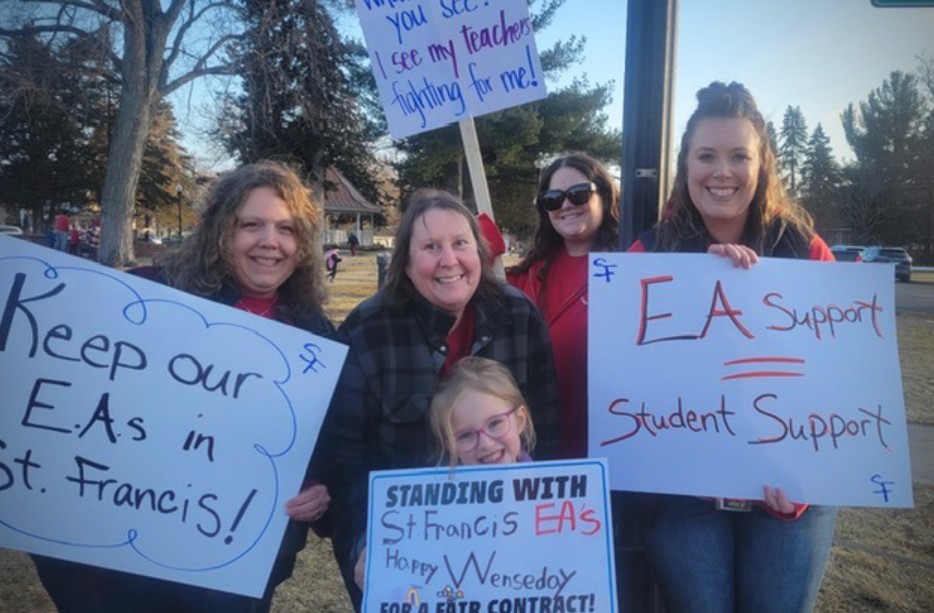 JohnVossen17212's tweet photo. Teachers in #StFrancisAreaSchools deserve a contract that reflects the value they bring to students, families, and the entire community. Fair negotiations are about more than pay—they’re about maintaining strong schools, attracting and retaining quality educators. https://t.co/gtauLsYipZ