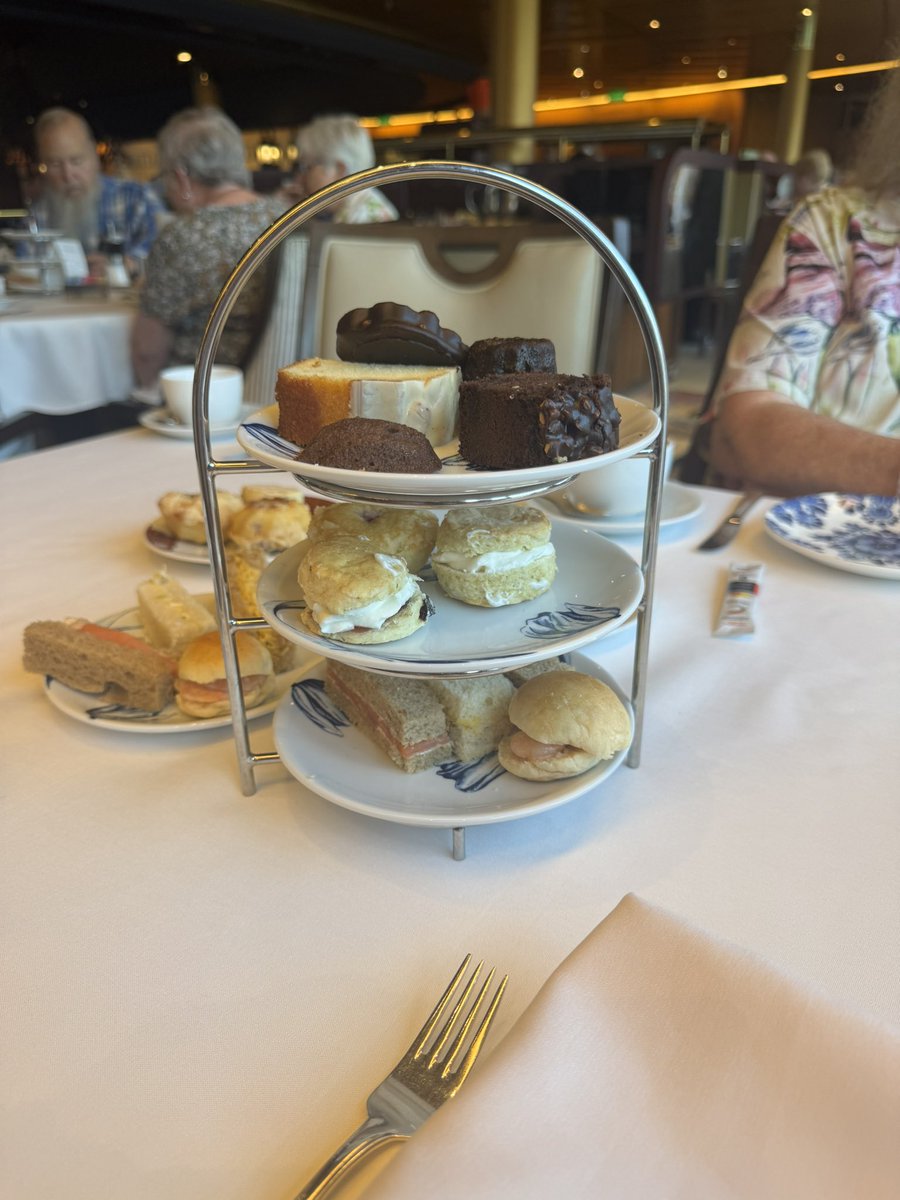 The Inside Cabin tweet media