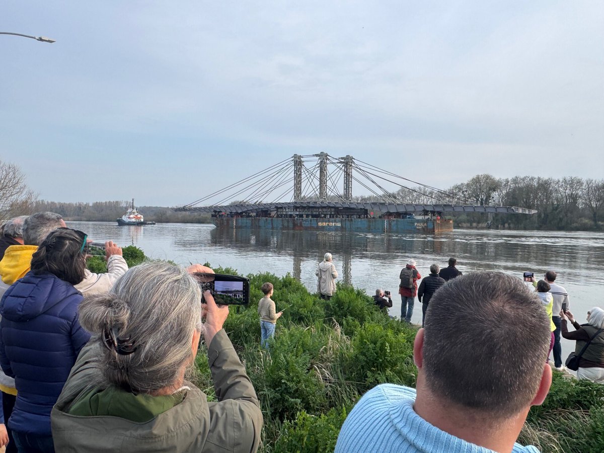 Le Parisien tweet media