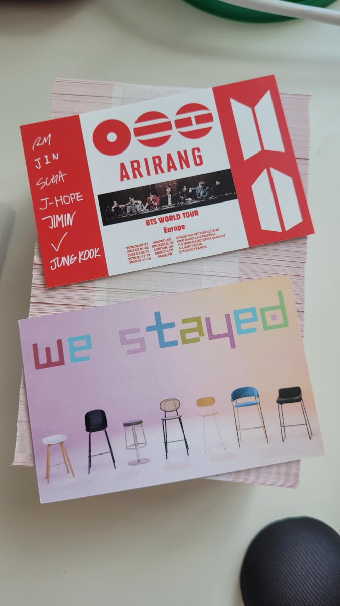 1982BabyArmy's tweet image. I used this pic to print business cards and will add them to my freebies 🥰
I hope ARMYs will like them💜
#BTS_WORLDTOUR_ARIRANG
#BTS_ARIRANG #Freebies