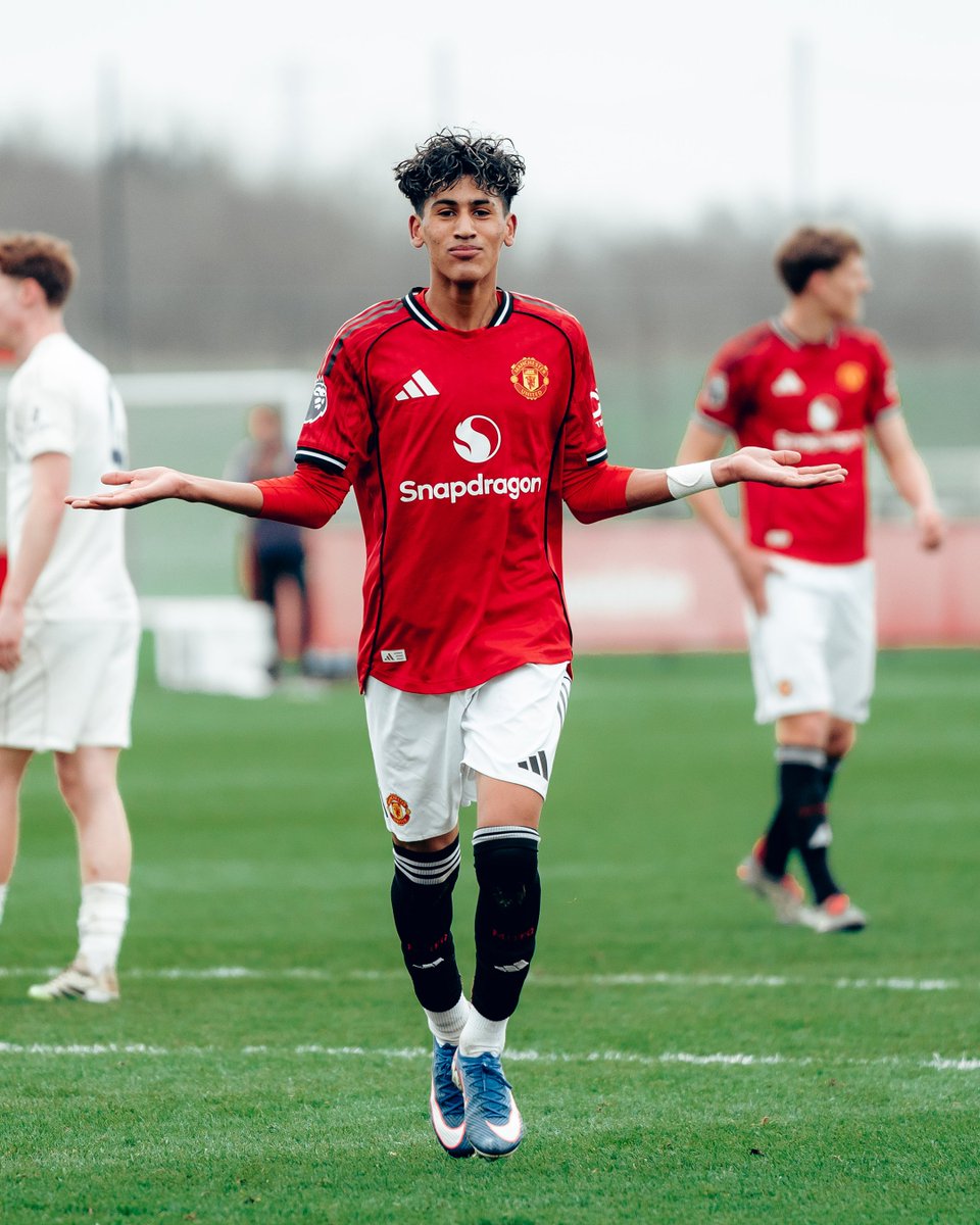 JJ Gabriel in the #U18PL this season:  

🏟 19 matches 
⚽️ 18 goals

Shining for <a href="/ManUtd/">Manchester United</a> 👏