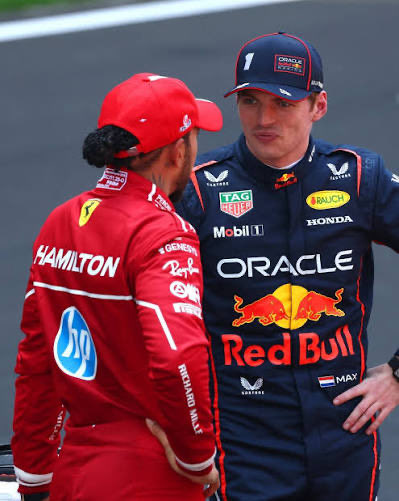 Russell Quirk tweet media