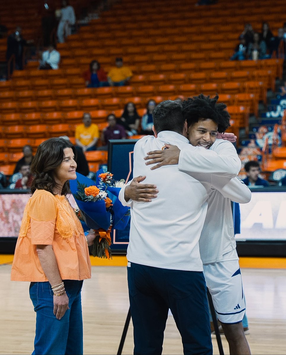 UTEP Men’s Basketball tweet media
