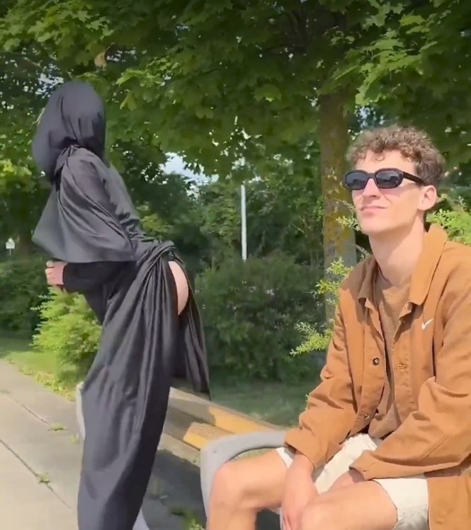 See when you forget underwear🫣