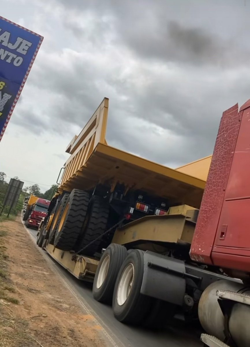 Fritz_A_Sanchez's tweet photo. #7Marzo 

Reportan el traslado de maquinaria de gran porte, vía El Callao #edoBolivar  

#SurDelOrinoco https://t.co/psCFS3Fcp7