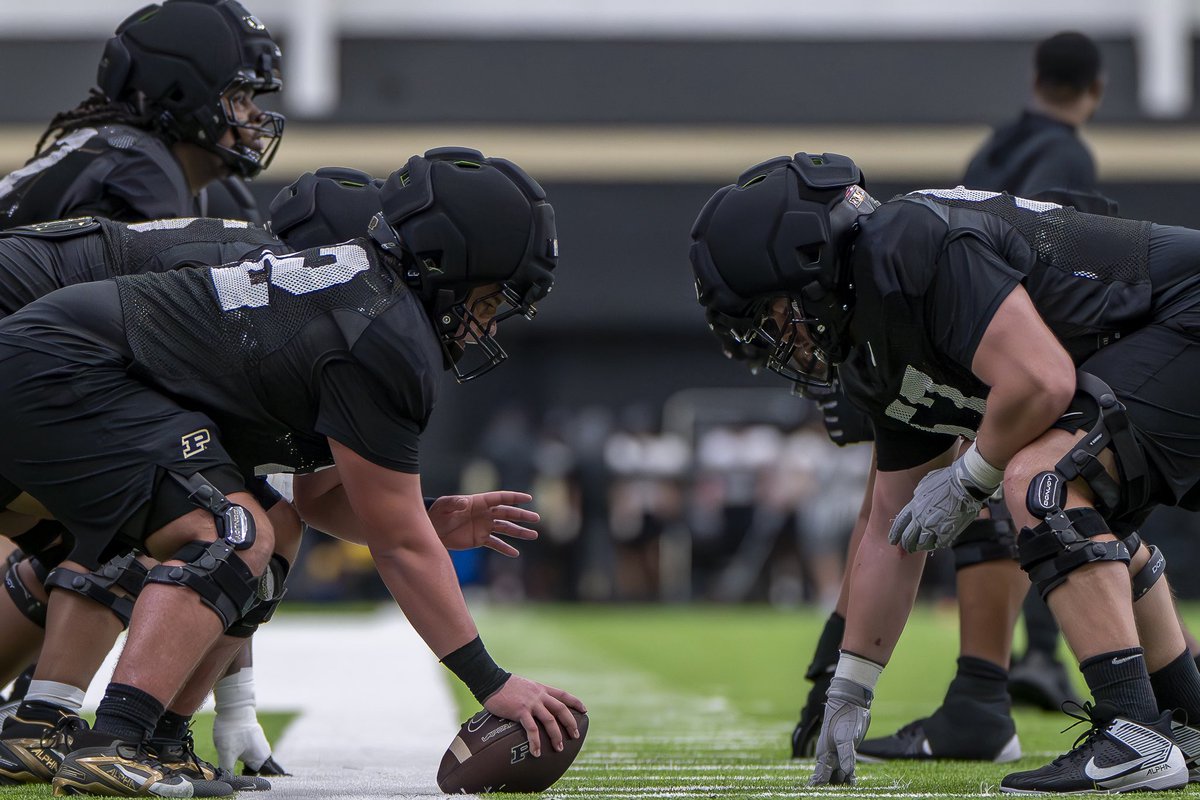 EwingTom's tweet photo. Practice #3 and Week #1 in the books. Great to be back in pads and hitting again in Mollenkopf.  

@BoilerFootball putting in the work TOGETHER!

Thanks @KrockPhoto https://t.co/WFZ6auHJ42