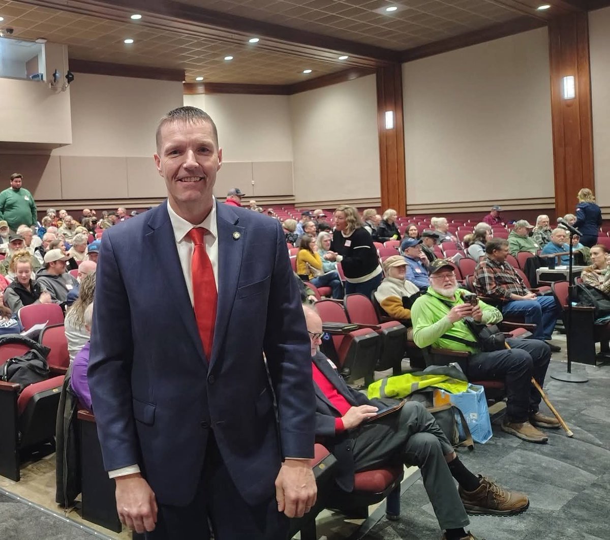 CrowWingGOP's tweet photo. CONGRATULATIONS!
Ben Davis WINS 6a Republicans endorsement! https://t.co/ZzYMJEWkP5