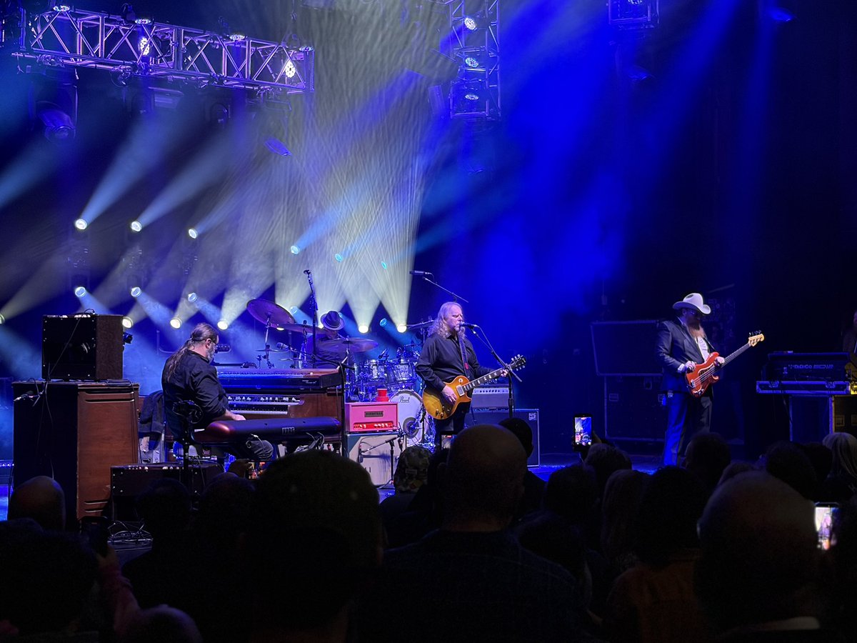 Stevie E tweet media