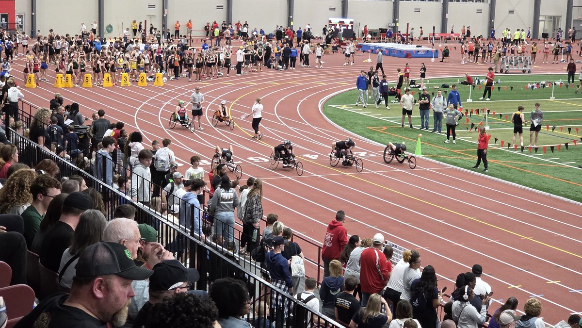 Perry Track & XC tweet media