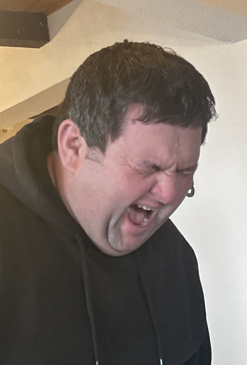 ＺＯＲＥＮ tweet media