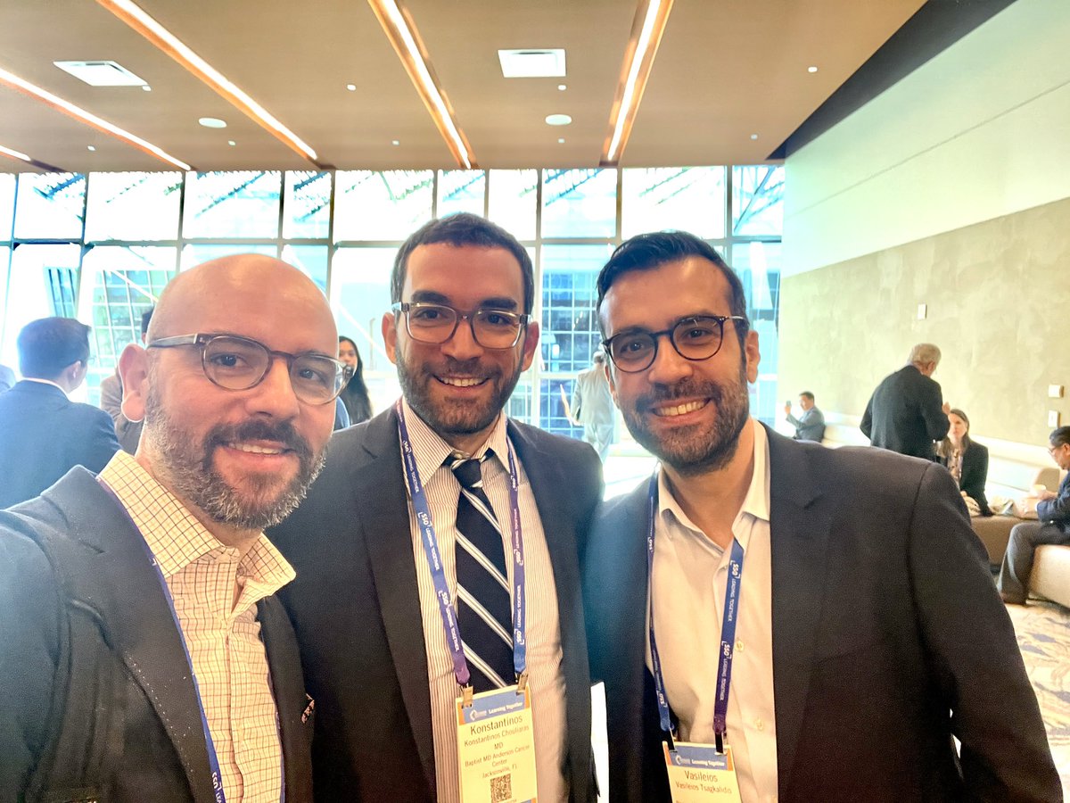 czambir's tweet image. Fantastic experience at #SSO2026, 
🌵 Phoenix, AZ 🏜️

🧬 Impressive science, 
💊 great updates on the latest and greatest in SurgOnc, 
👨🏻‍⚕️ 👩‍⚕️ catching up with friends/colleagues/mentors,
and... 
🦈 swimming in the Shark Tank for the 1st time!!