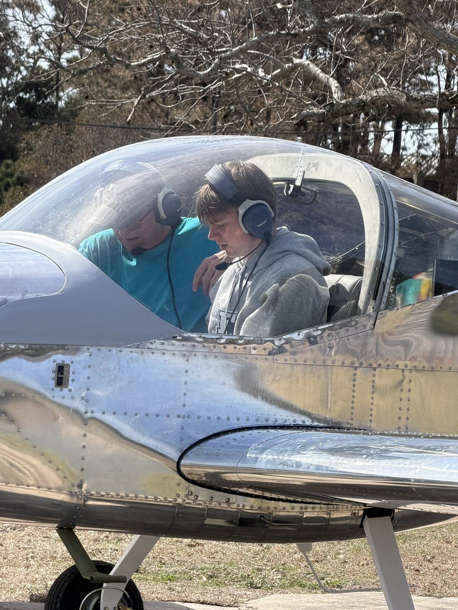 FFHSAviation tweet media